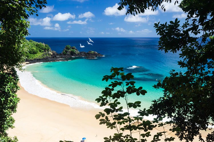 Praia do Sancho, Fernando de Noronha.