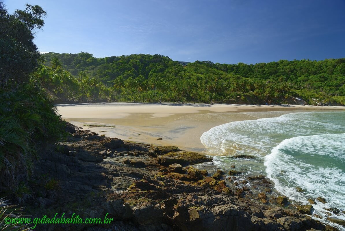 Praia Engenhoca em Itacaré.
