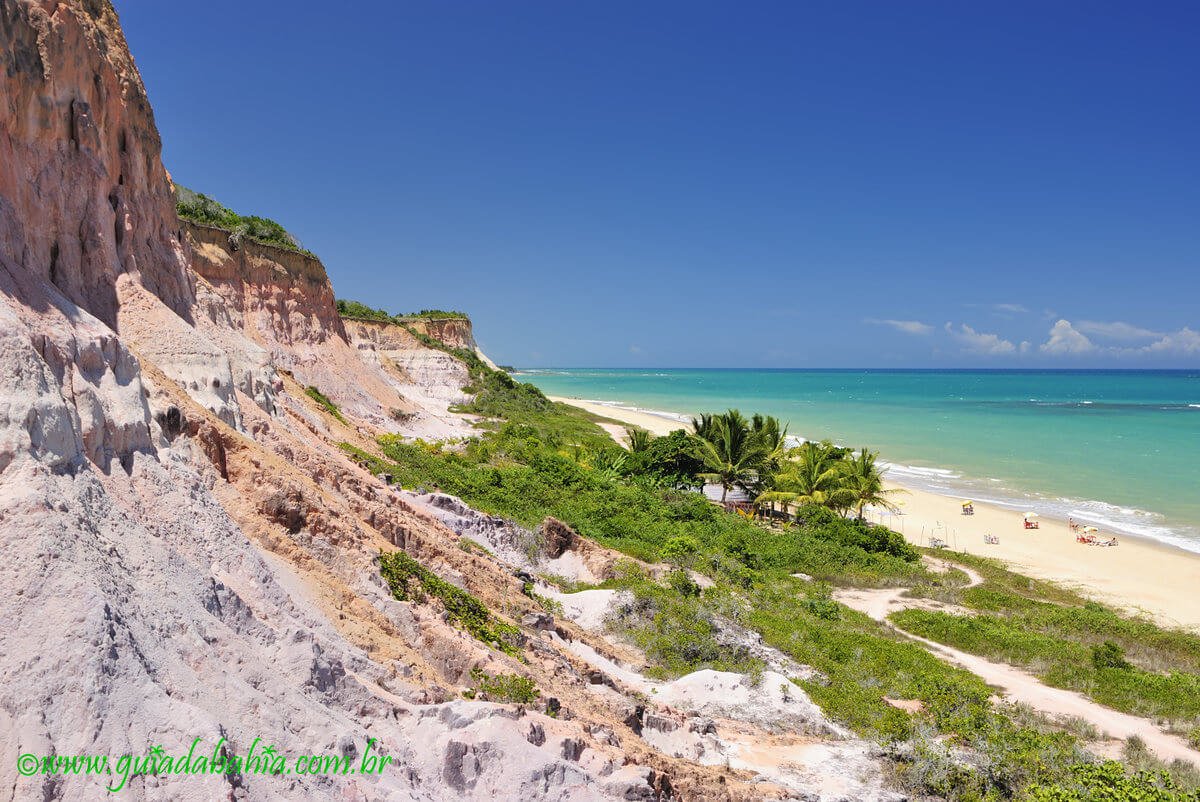As melhores Praias da Bahia: Praia de Taípe em Arraial d´Ajuda.