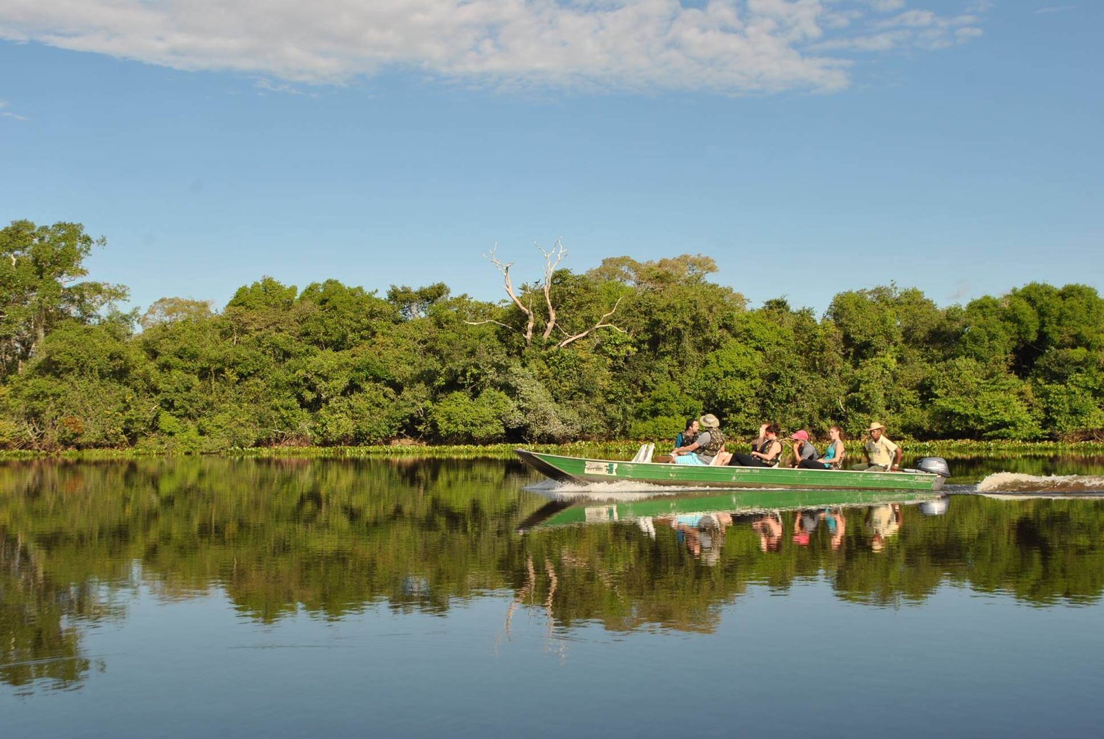 Passeios de barco no Pantanal de Mato Grosso