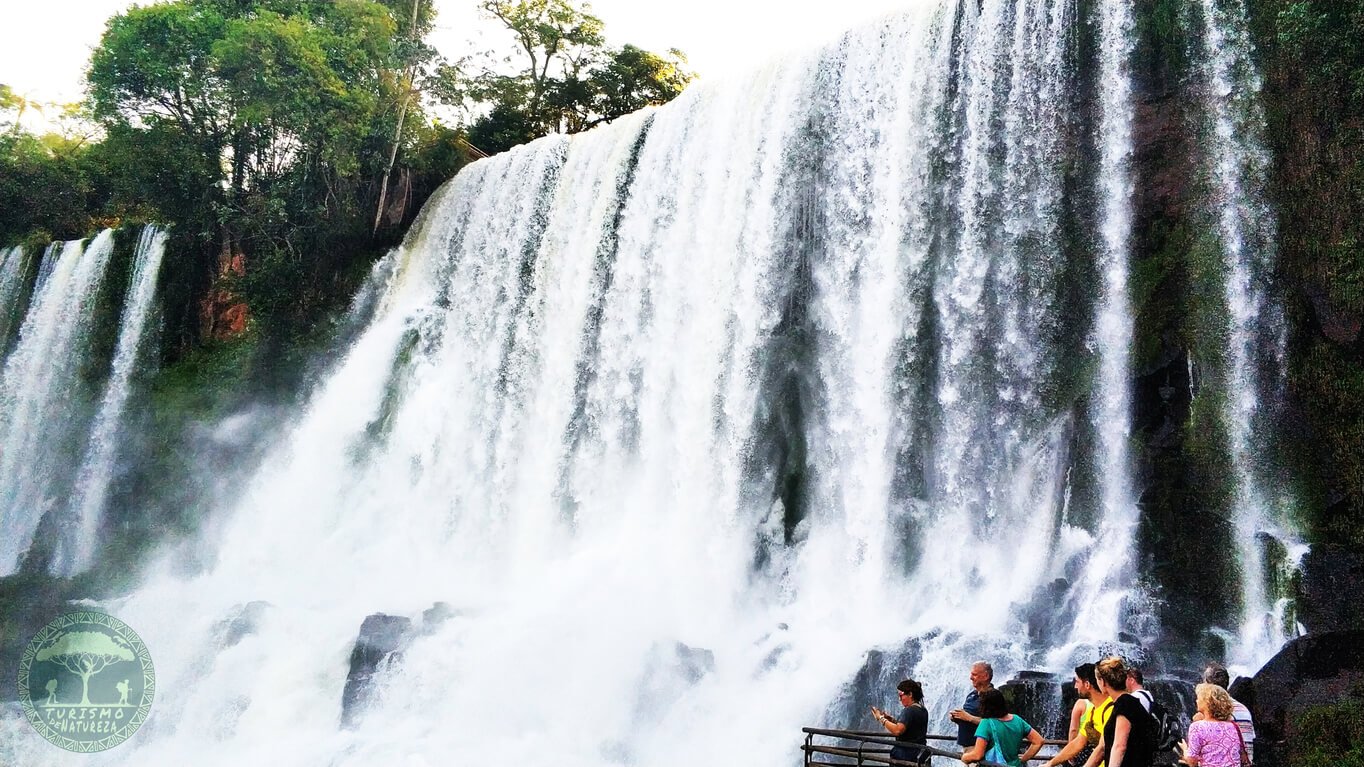 Salto Bossetti nas cataratas do Iguaçu no lado argentino. Salto Bossetti.