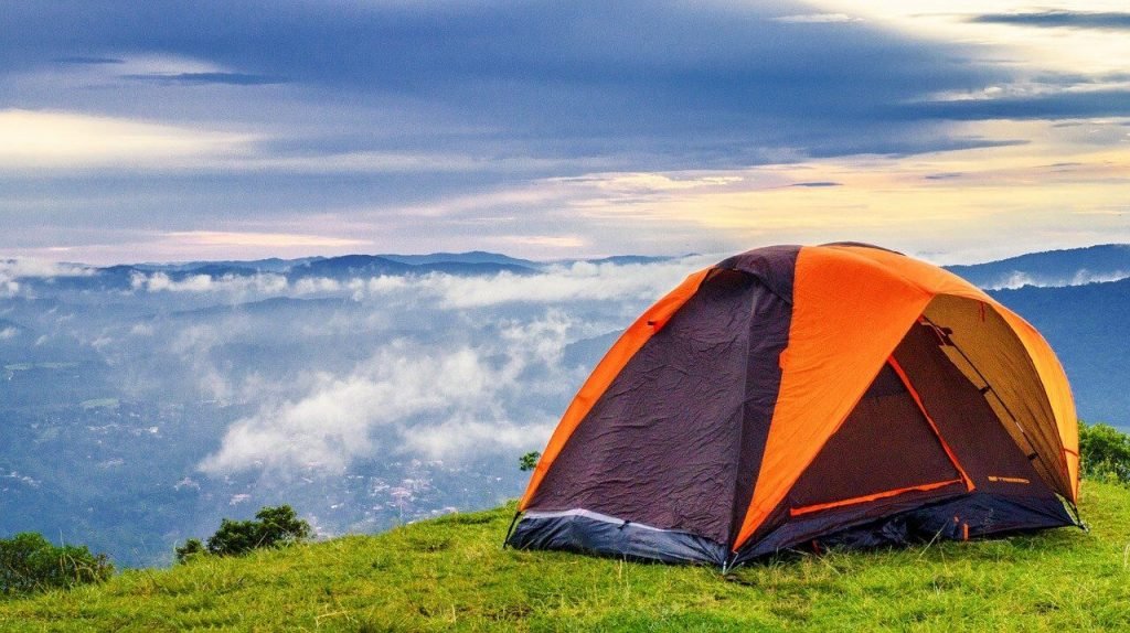 O sobreteto é um dos principais atenções que deverá ter na hora de comprar sua Barraca de Camping.