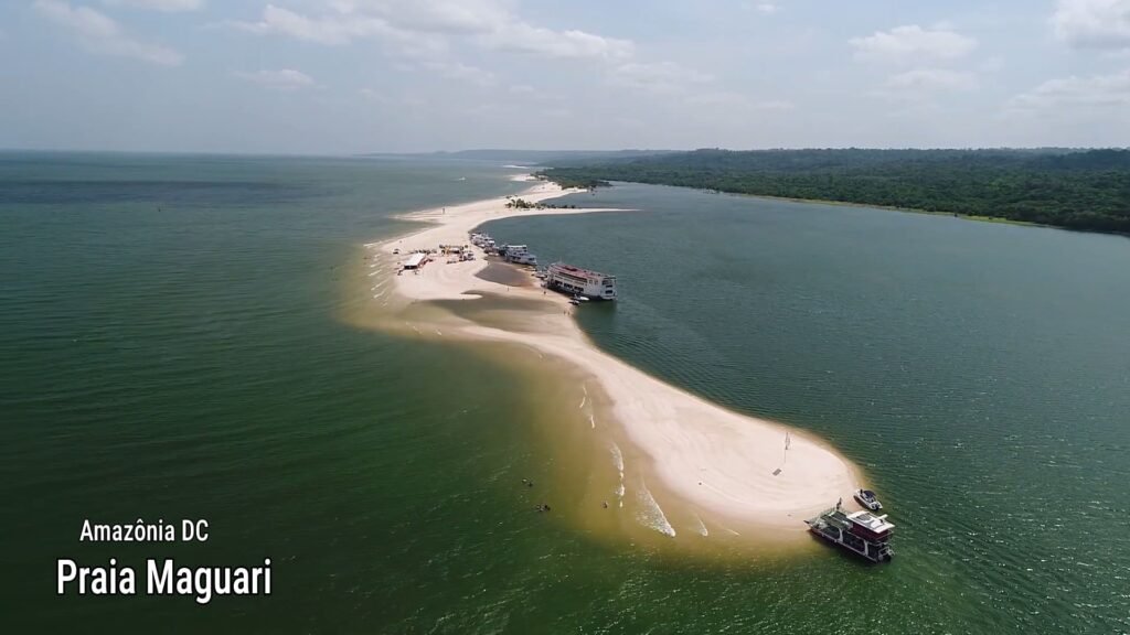 Praia no Tapajós: Praia do Maguari.