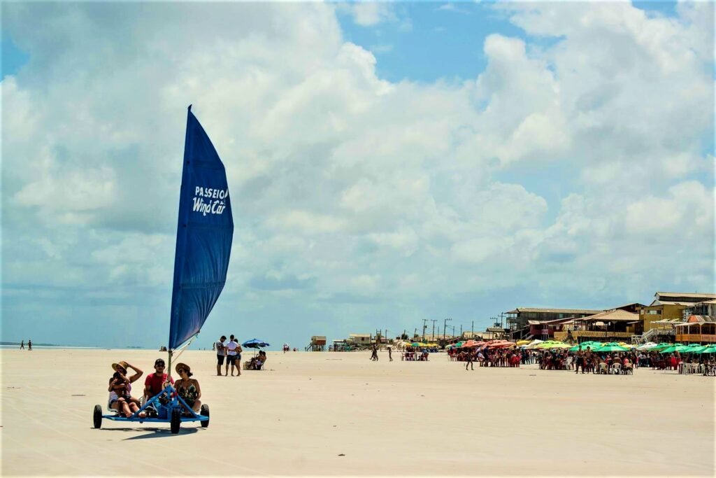 Praia de Mar no Pará: Praia de Ajuruteua em Bragança.