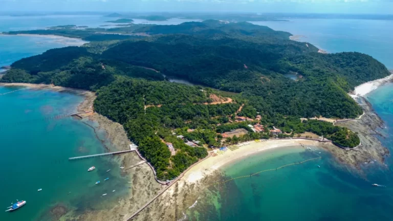 O que fazer na Ilha dos Frades.