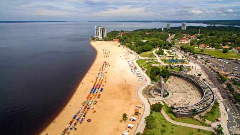 As melhores Praias de Manaus.
