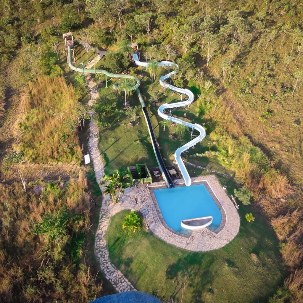 Tobogãs do Salto Corumbá.