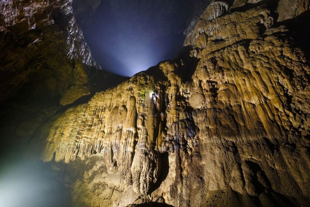 Son Doong, a maior caverna do mundo continua a crescer no