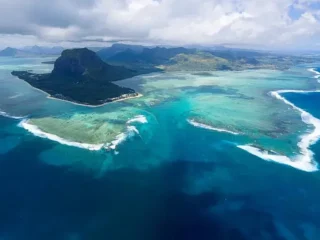 As Cachoeiras Subaquáticas: Ilusões Óticas nos Oceanos