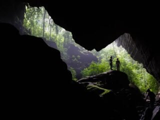 Explore a beleza subterrânea de Iporanga! Descubra as maravilhas escondidas das cavernas enquanto mergulha no emocionante mundo do ecoturismo.