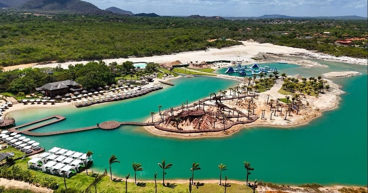 O que fazer na Praia do Cumbuco: Kitesurf, lagoas, passeios de buggy e muita natureza.