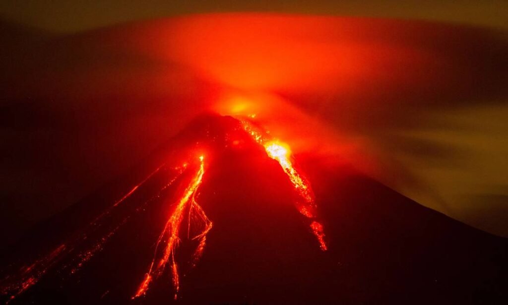 Vulcão de Colima.