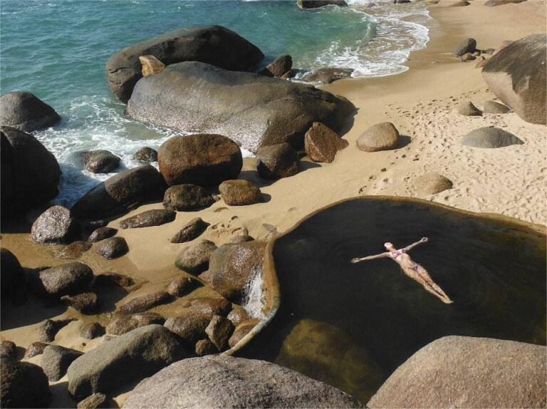 Praia de Cairuçu das Pedras.