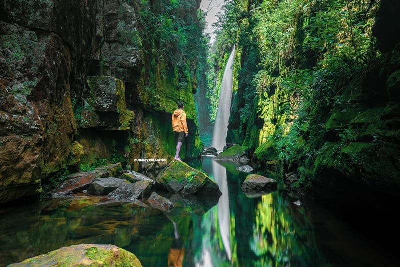 Cachoeira Véu da Noiva.